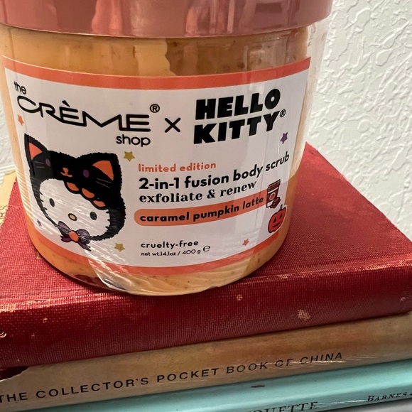 THE CREME SHOP X HELLO KITTY NWT BODY  CARAMEL PUMPKIN LATTE BODY SCRUB - Picture 6 of 7